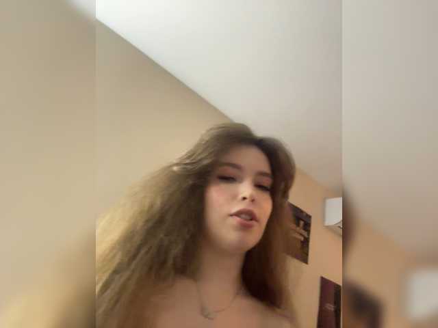 LadyEmily live cam on BongaCams