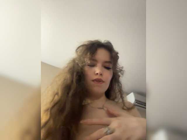 LadyEmily live cam on BongaCams