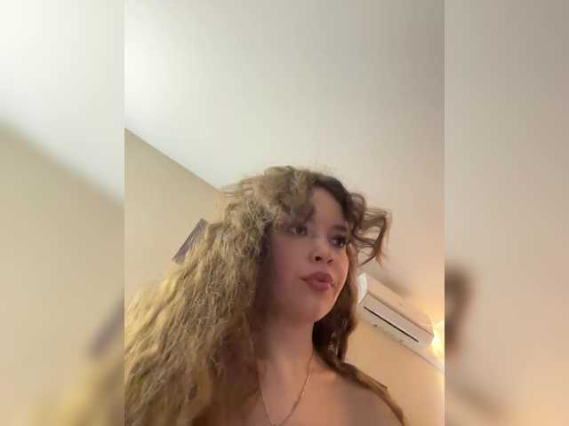 LadyEmily live cam on BongaCams