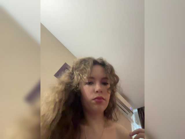 LadyEmily live cam on BongaCams