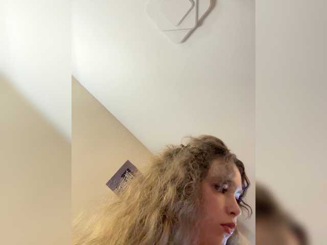 LadyEmily live cam on BongaCams