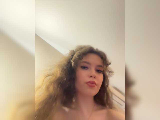 LadyEmily live cam on BongaCams