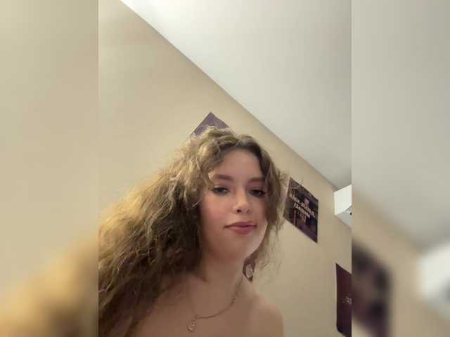 LadyEmily live cam on BongaCams