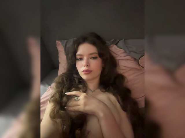 LadyEmily live cam on BongaCams