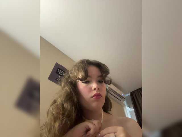 LadyEmily live webcam show