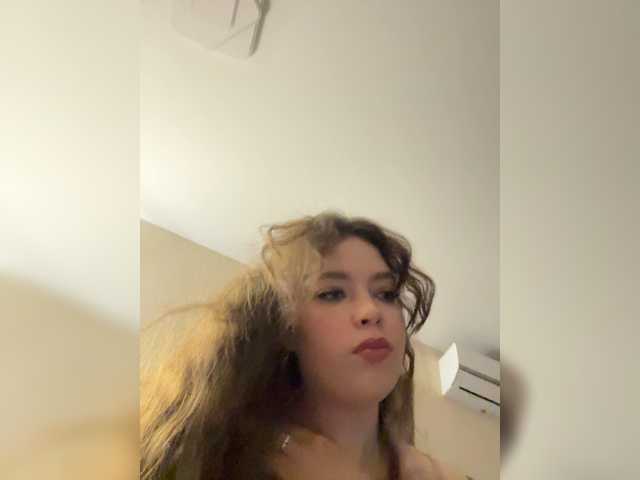 LadyEmily live cam on BongaCams