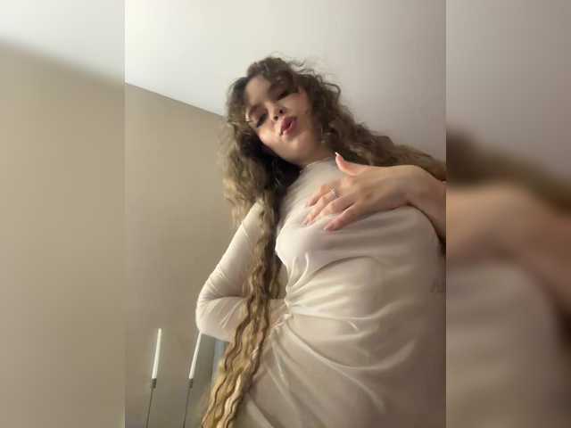 LadyEmily live cam on BongaCams