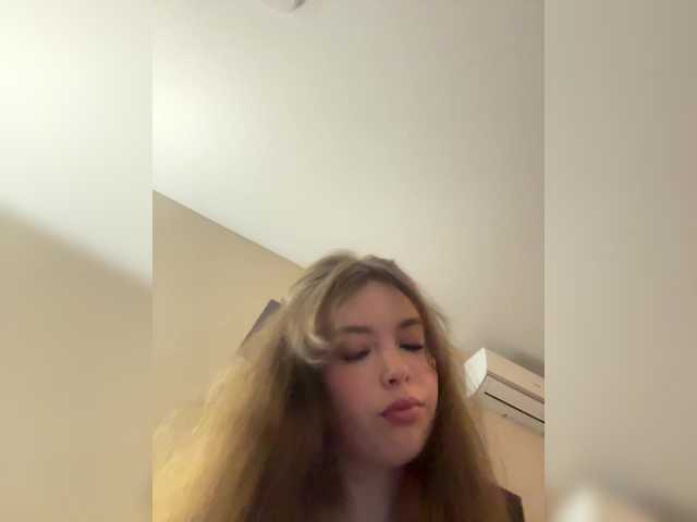ladyemily cam belle