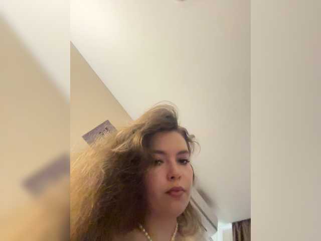 YourLadyyy live webcam show