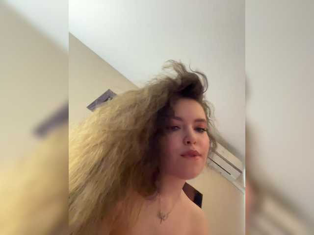 LadyEmily live cam on BongaCams