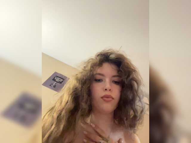 LadyEmily live cam on BongaCams