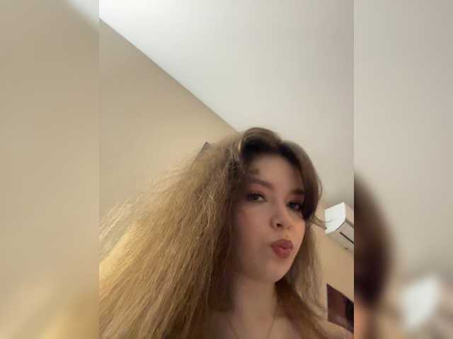 LadyEmily live cam on BongaCams