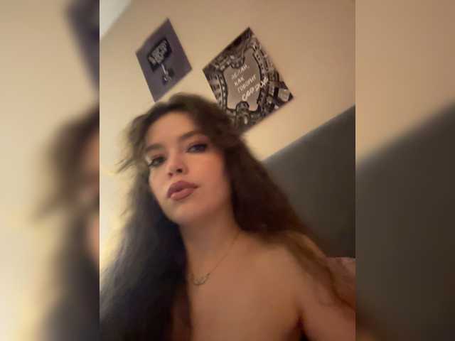LadyEmily live cam on BongaCams