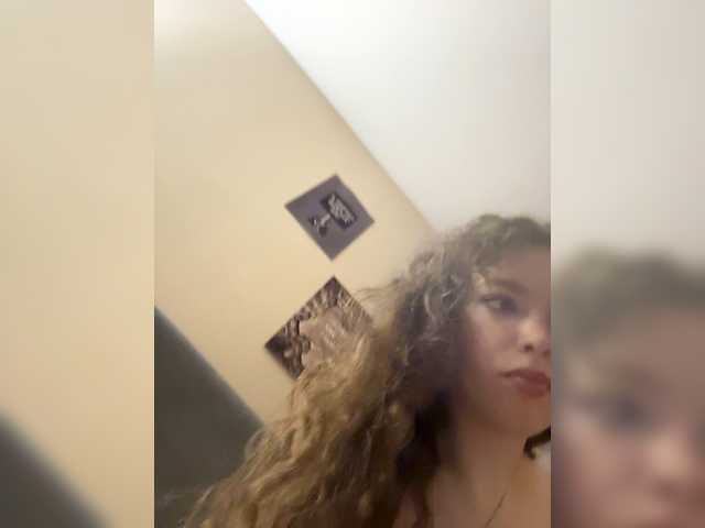 LadyEmily live cam on BongaCams