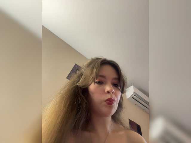 LadyEmily live cam on BongaCams