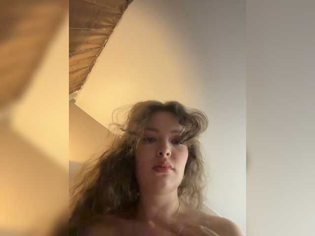 LadyEmily live cam on BongaCams