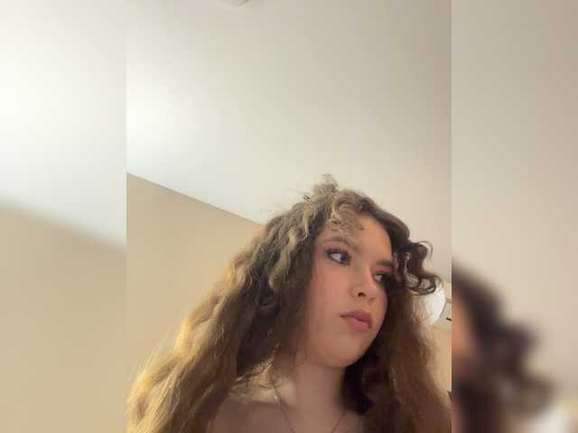 LadyEmily live cam on BongaCams