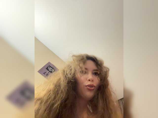 LadyEmily live cam on BongaCams