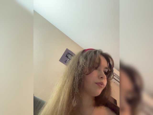 LadyEmily live cam on BongaCams