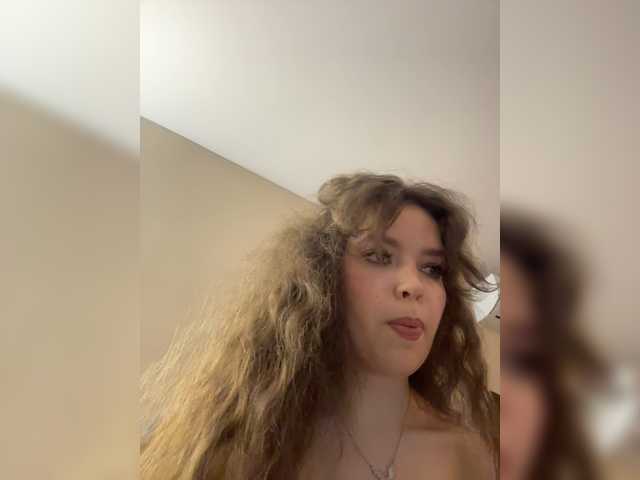 LadyEmily live cam