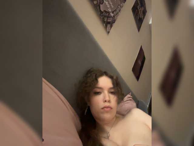 LadyEmily live cam on BongaCams