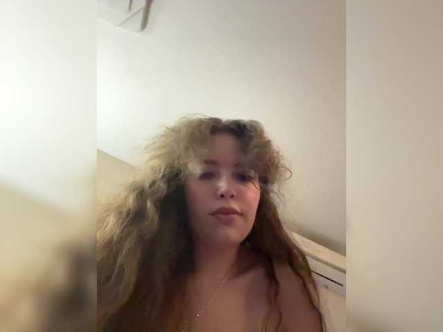 LadyEmily live cam on BongaCams