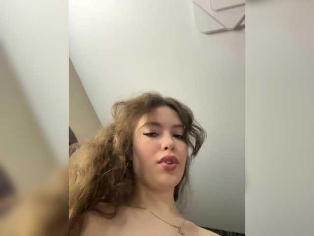 LadyEmily live cam on BongaCams