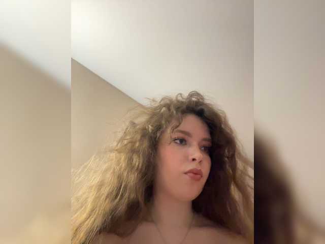 LadyEmily live cam on BongaCams