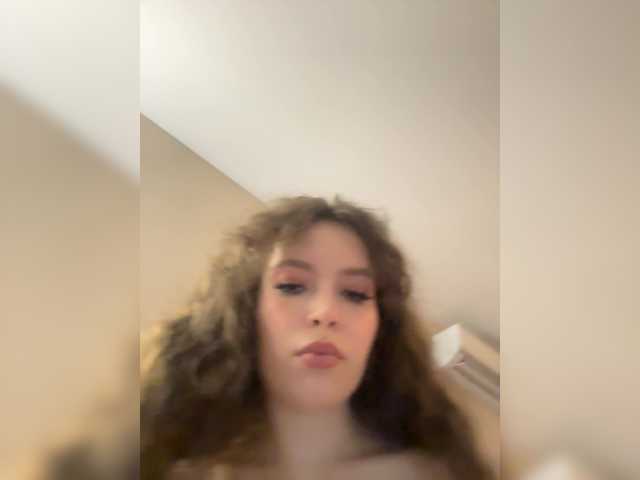 LadyEmily live cam on BongaCams