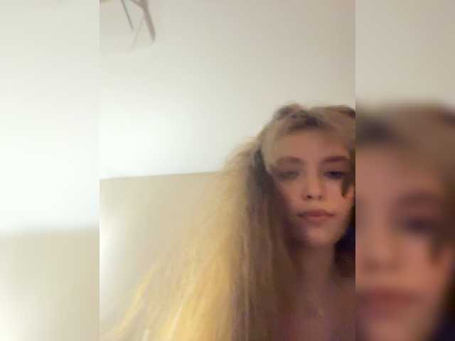 LadyEmily live cam on BongaCams