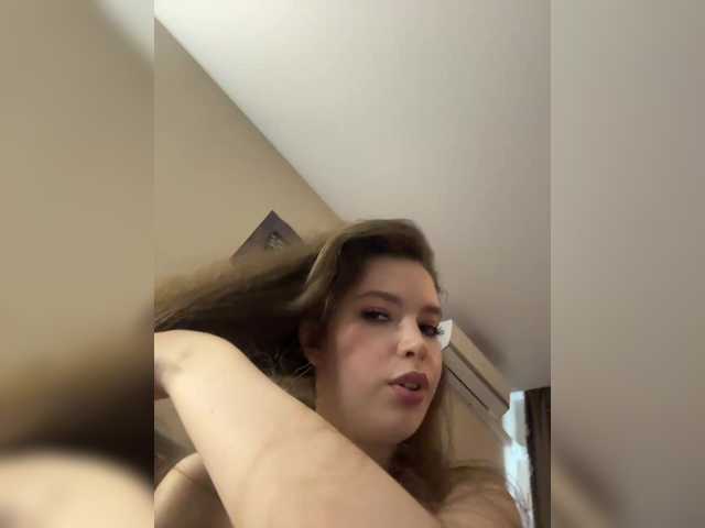 LadyEmily live cam on BongaCams