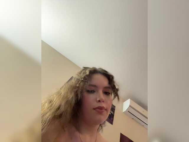 LadyEmily live cam on BongaCams