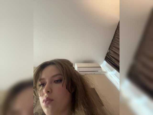 LadyEmily live cam on BongaCams