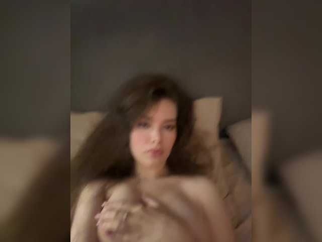 LadyEmily live cam on BongaCams