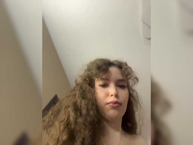 LadyEmily live cam on BongaCams