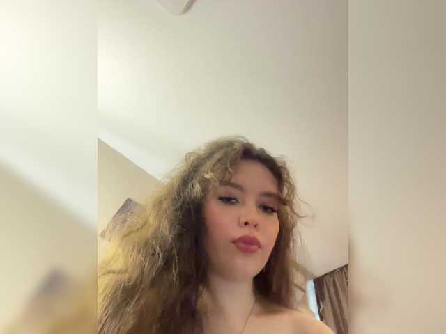 LadyEmily live cam on BongaCams