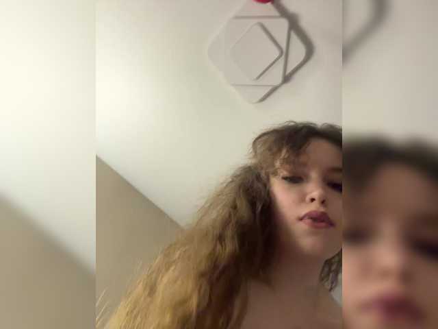 LadyEmily live cam on BongaCams