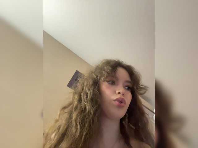 LadyEmily live cam on BongaCams