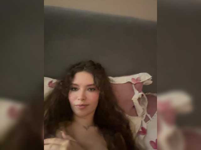 LadyEmily live cam on BongaCams