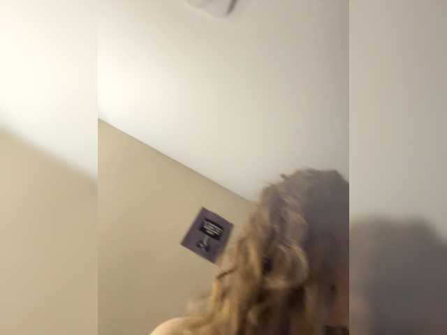 LadyEmily live cam on BongaCams