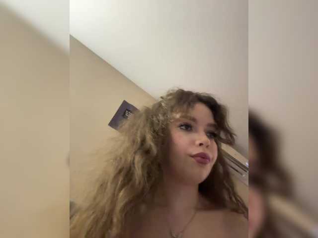 LadyEmily live cam on BongaCams