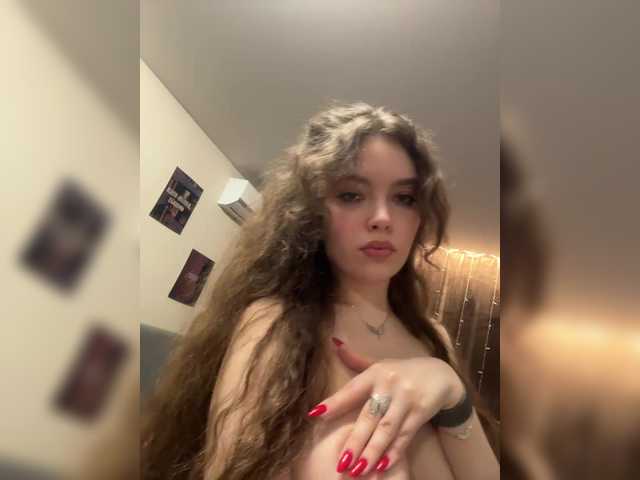 LadyEmily's BongaCams profile