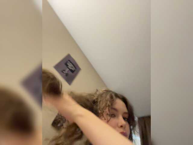 LadyEmily live cam on BongaCams