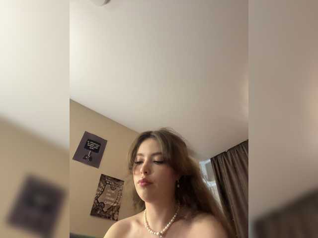 LadyEmily live cam on BongaCams
