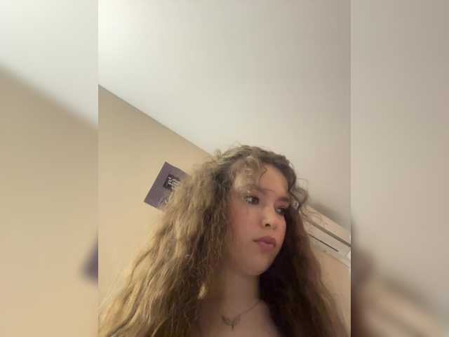 LadyEmily live cam on BongaCams
