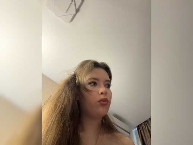 LadyEmily live cam on BongaCams