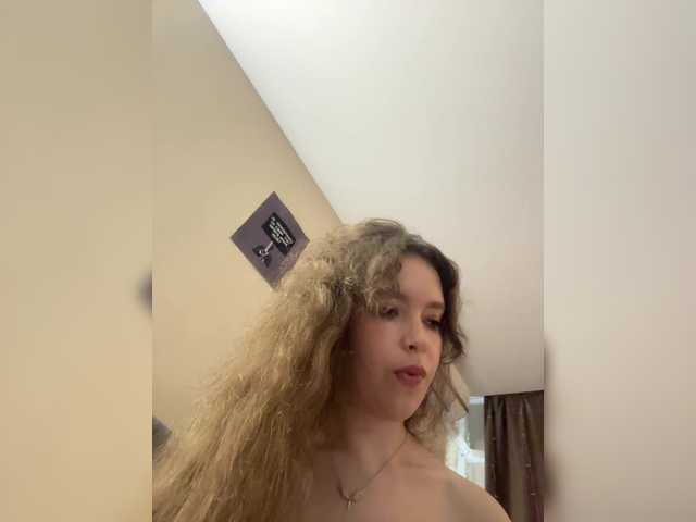 LadyEmily live cam on BongaCams