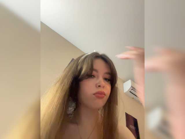 LadyEmily live cam on BongaCams