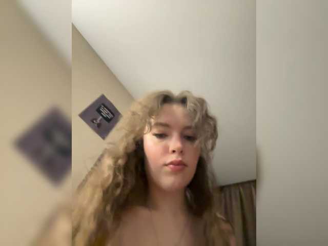 LadyEmily live cam on BongaCams