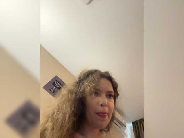 LadyEmily live cam on BongaCams